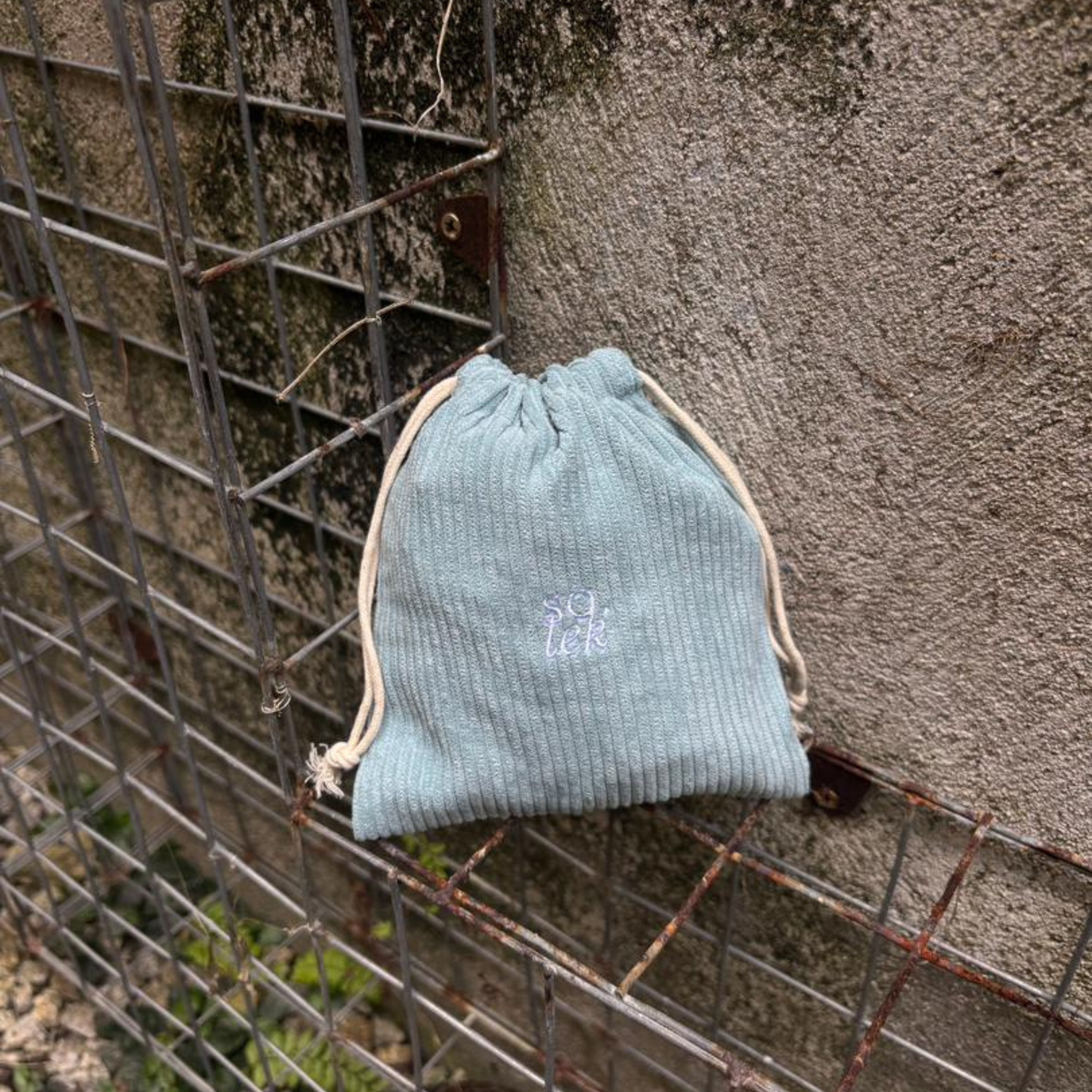 DRAWSTRING POUCH SO.LEK